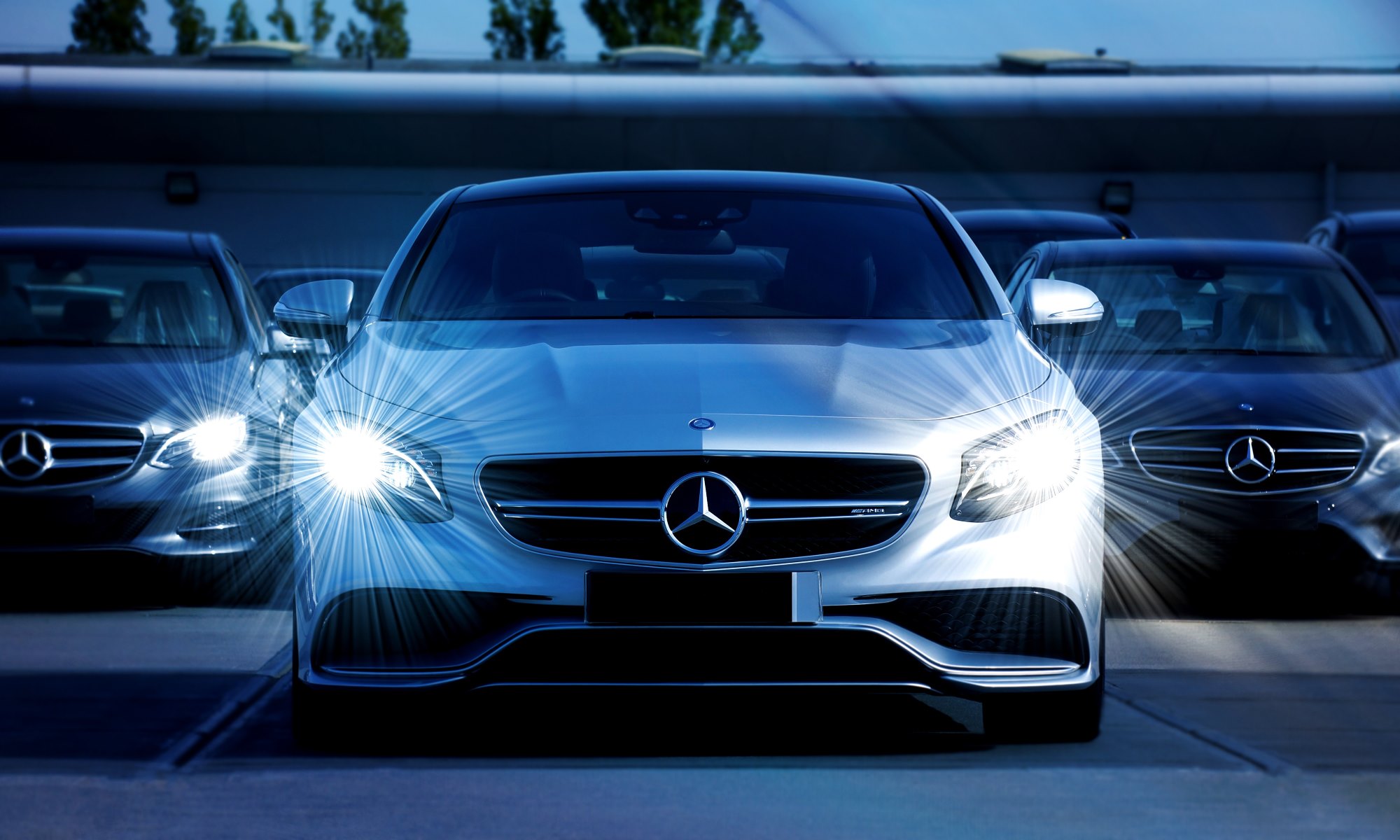 Mercedes-Benz-Background